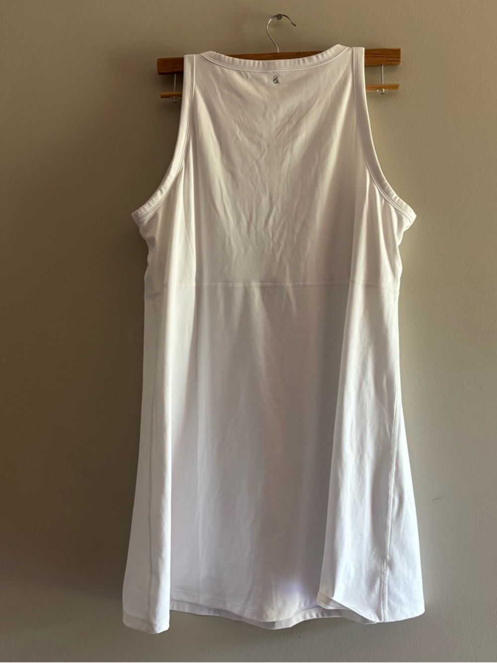 Women's White Sleeveless Athletic Dress - Picture 4 of 4